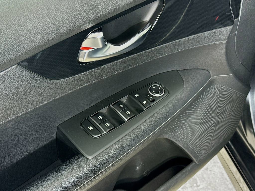 Used 2022 Kia Forte GT-Line FWD image 22