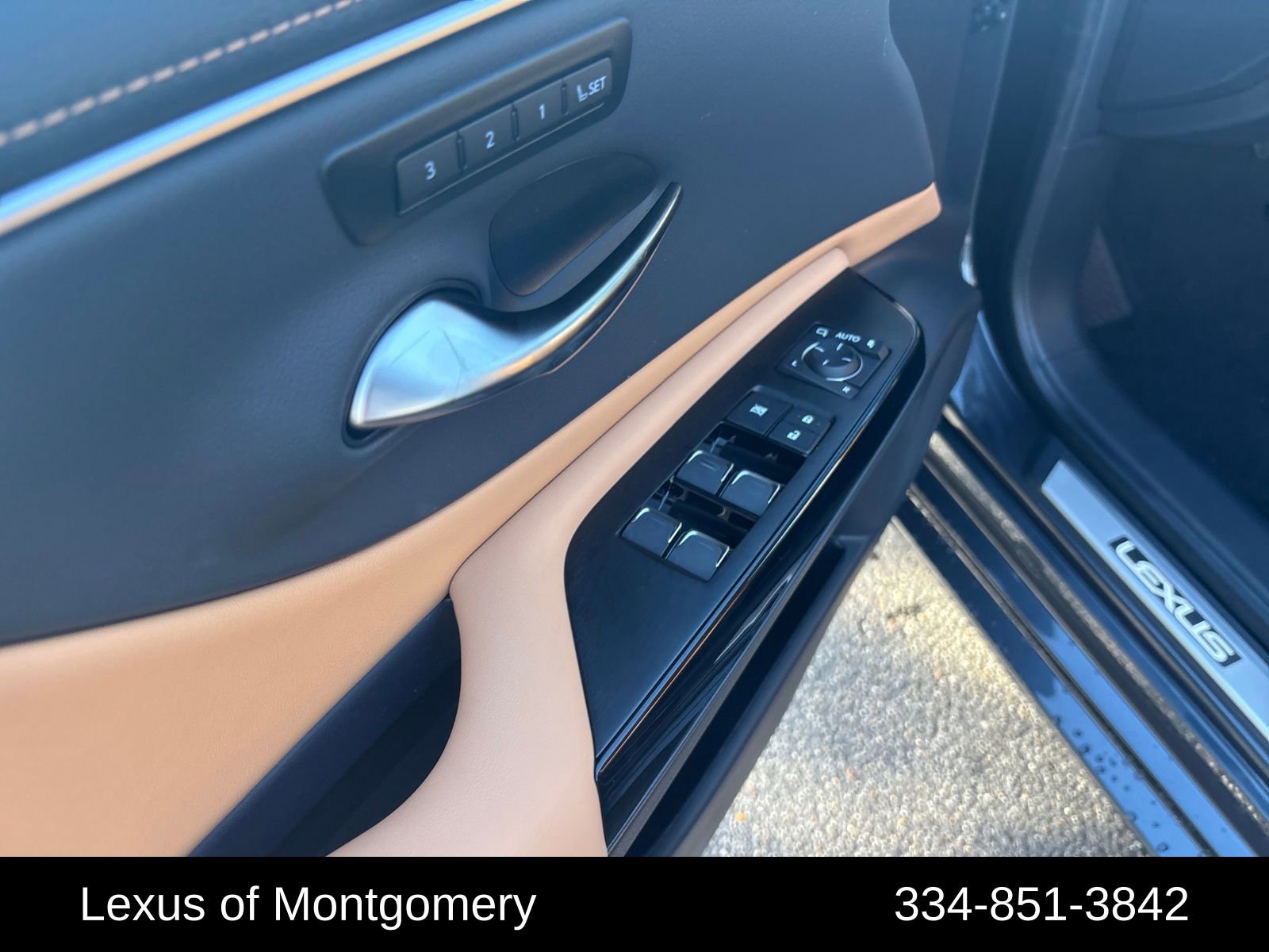 New 2025 Lexus ES 350 w/ Premium Package image 11