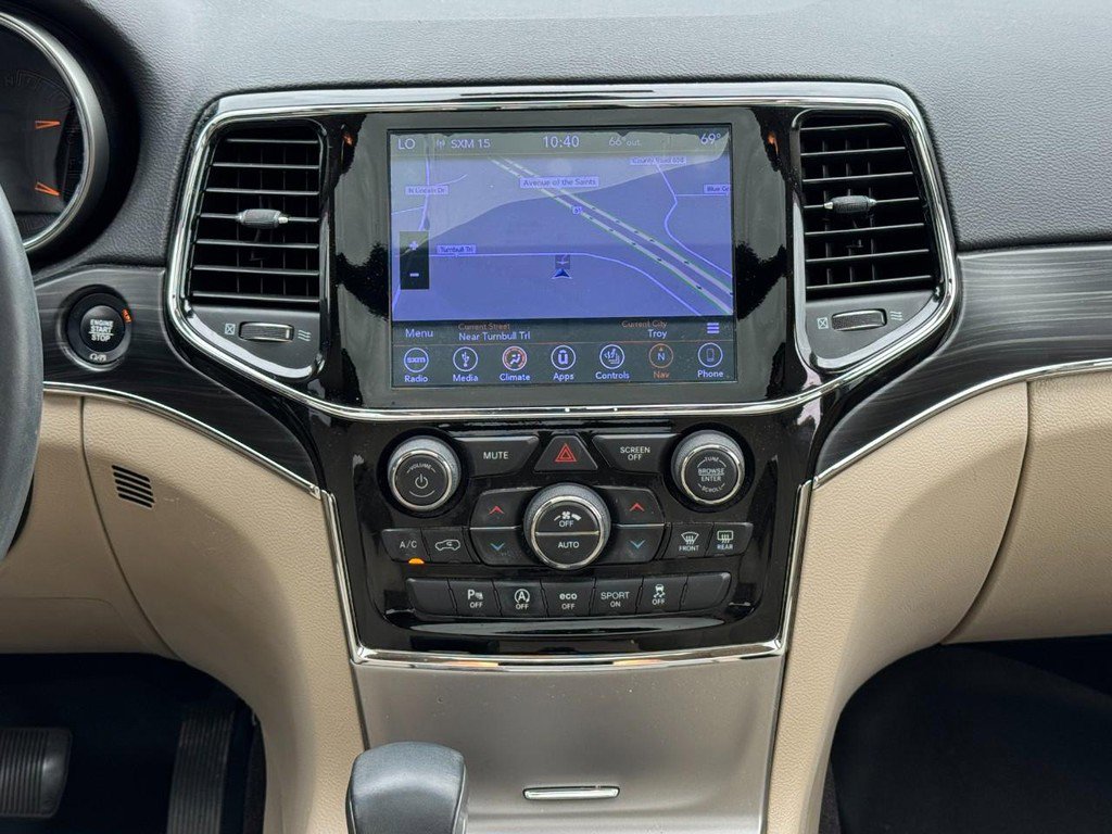 Used 2019 Jeep Grand Cherokee Limited w/ Luxury Group II AWD/4WD image 17