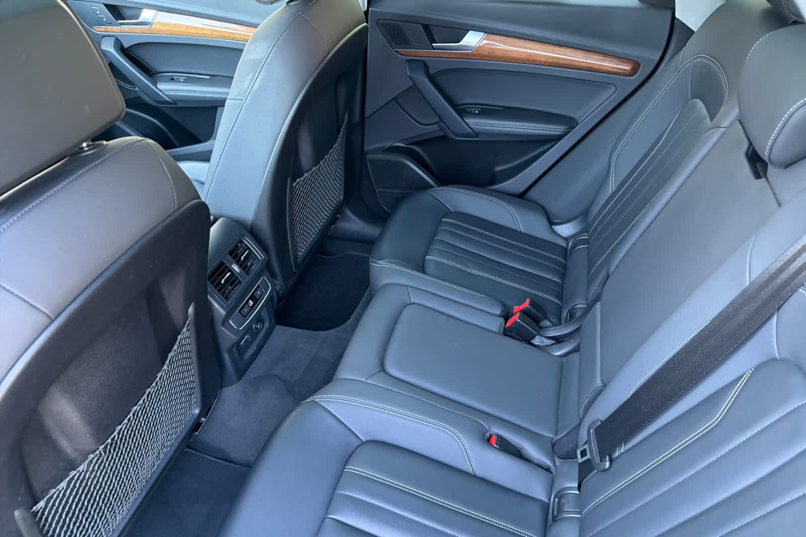 Used 2021 Audi Q5 e Premium Plus w/ Premium Plus Package AWD/4WD image 4