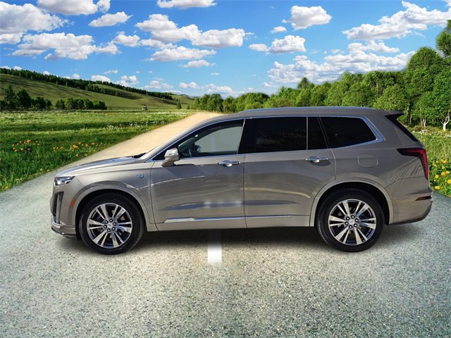 Used 2023 Cadillac XT6 Premium Luxury w/ Technology Package image 3