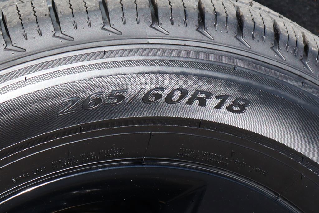 Used 2022 Chevrolet Colorado LT w/ Redline Special Edition RWD image 46