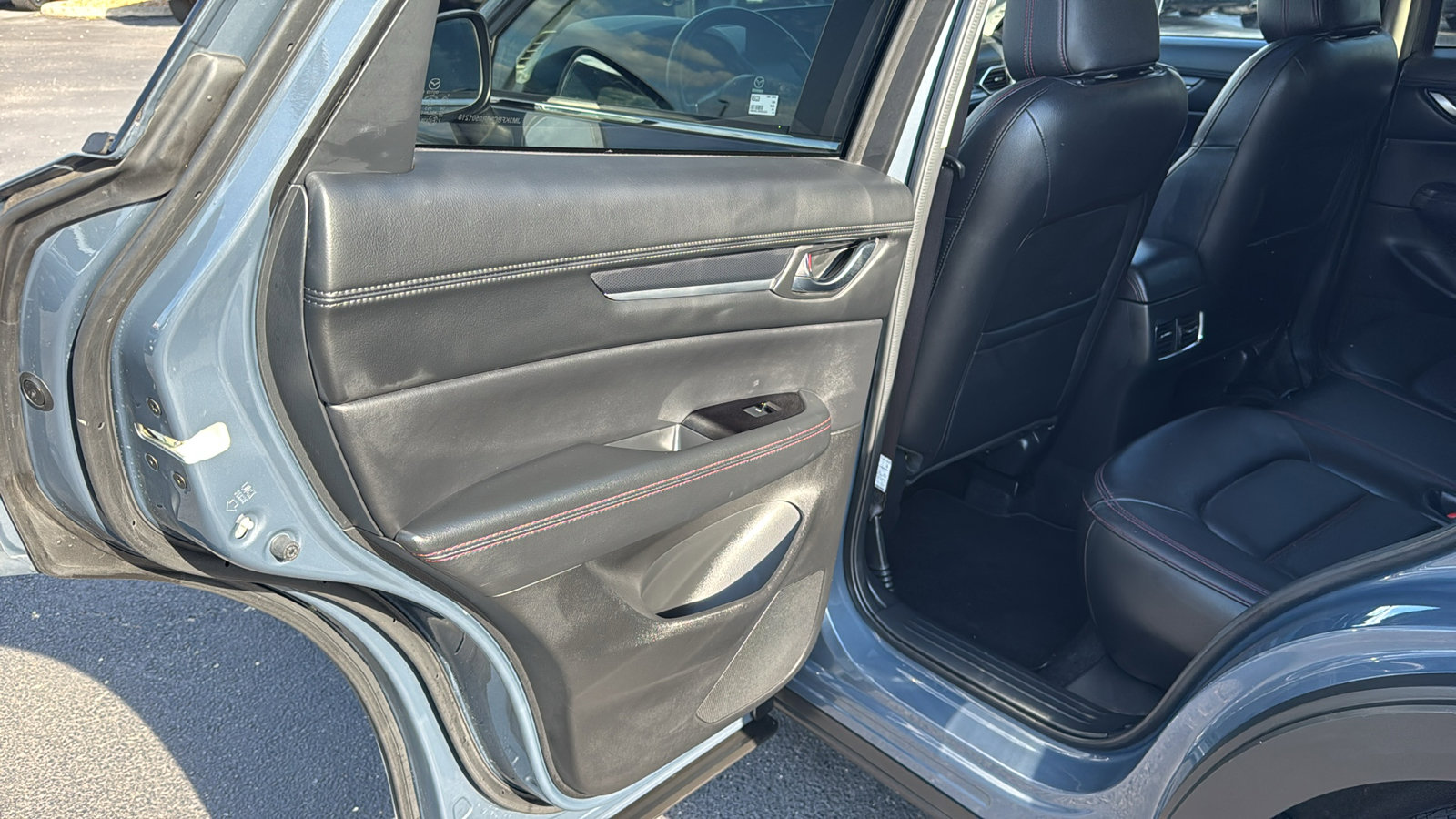 Certified 2024 MAZDA CX-5 Carbon Edition image 17