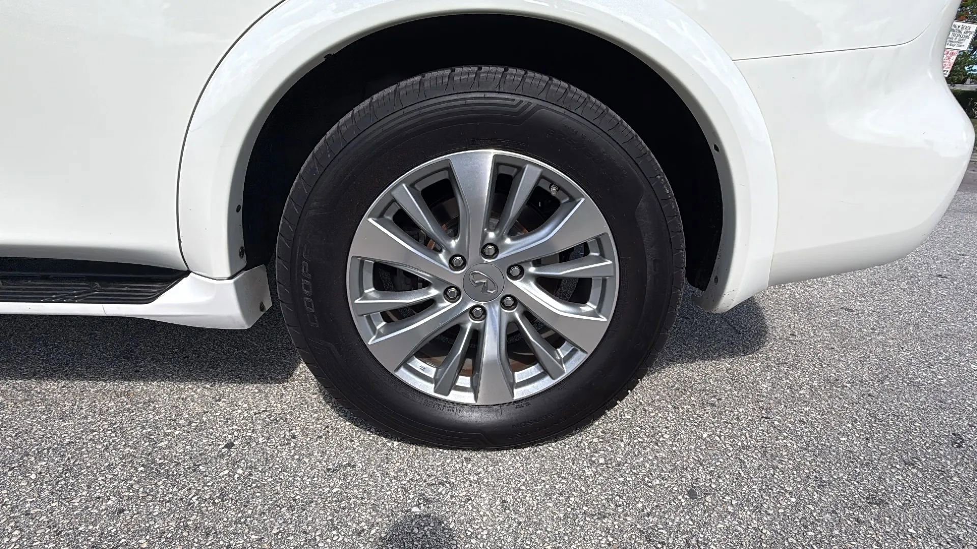 Used 2017 INFINITI QX80 2WD image 18