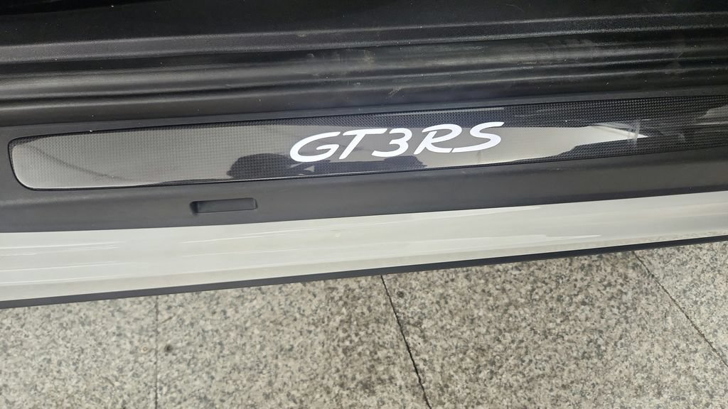 Used 2016 Porsche 911 GT3 RS RWD image 26