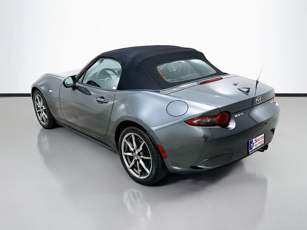 Used 2021 MAZDA MX-5 Miata Grand Touring RWD image 5