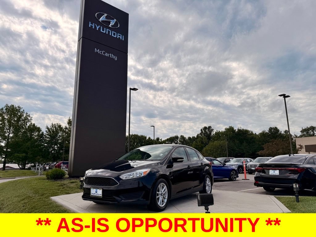 Used 2017 Ford Focus SE w/ Cold Weather Package FWD video 1