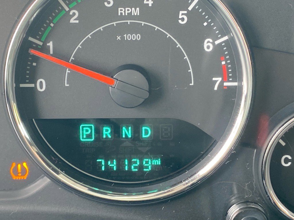 Used 2018 Jeep Wrangler Unlimited Sport w/ Connectivity Group image 17