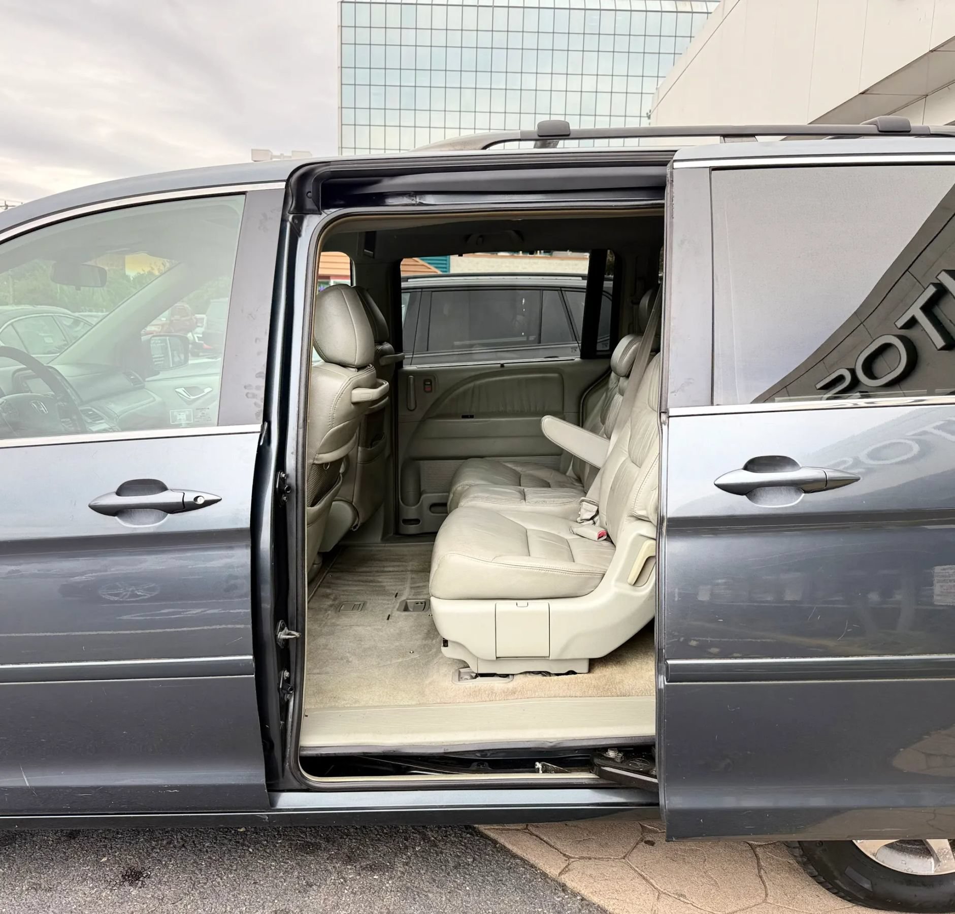 Used 2006 Honda Odyssey EX-L image 23
