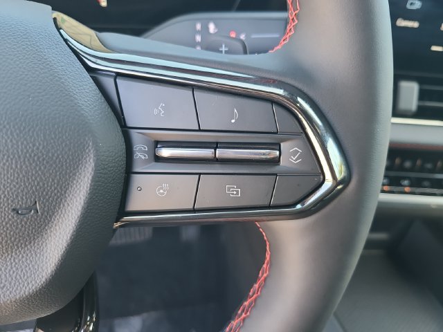 New 2027 Chevrolet Equinox RS w/ Safety and Technology Package FWD image 32