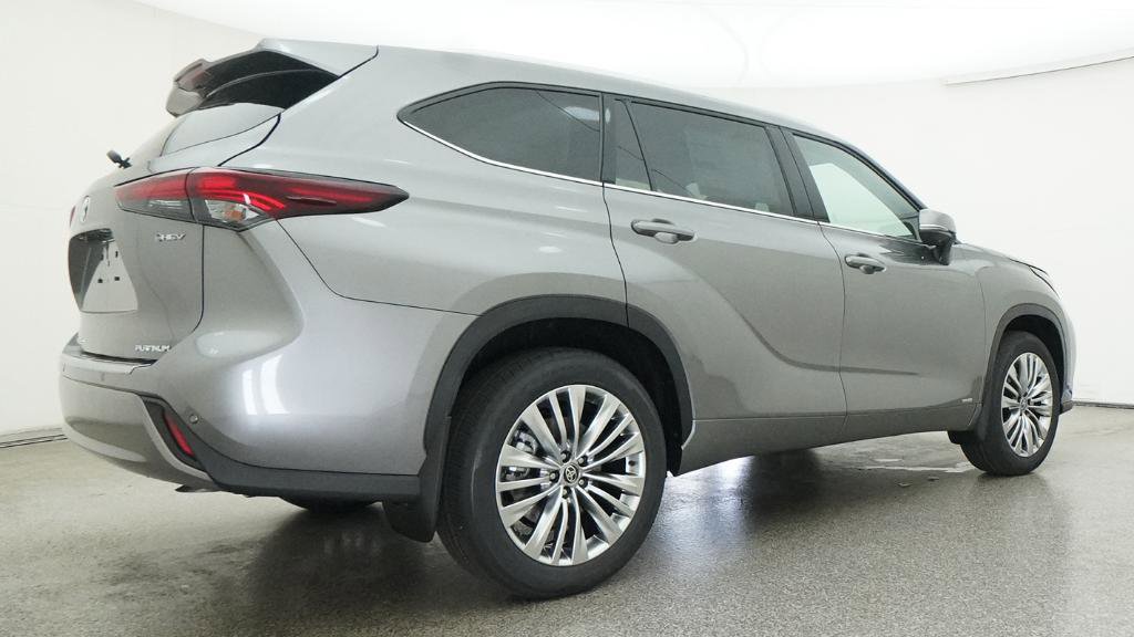 New 2026 Toyota Highlander Platinum image 25
