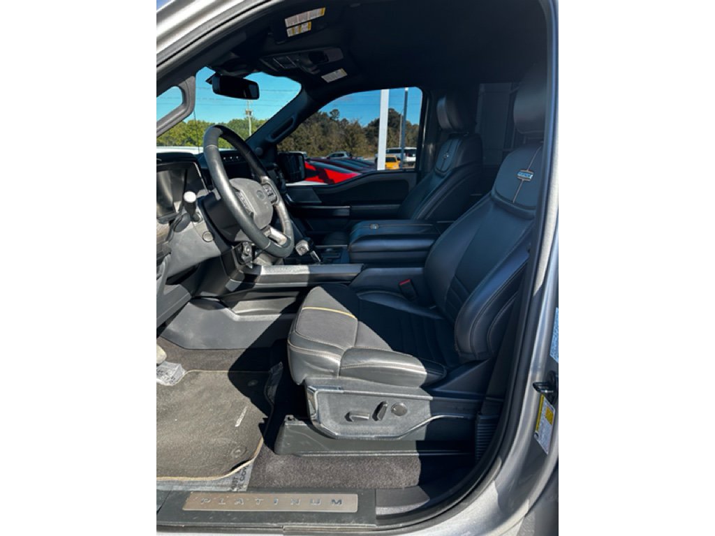 Used 2023 Ford F150 Platinum image 11