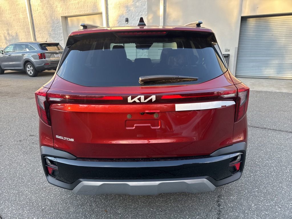New 2026 Kia Seltos S image 16