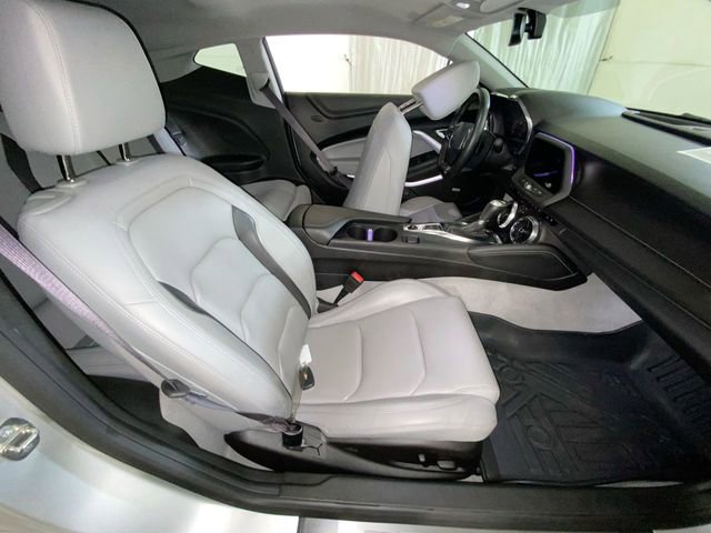 Used 2017 Chevrolet Camaro LT RWD image 37