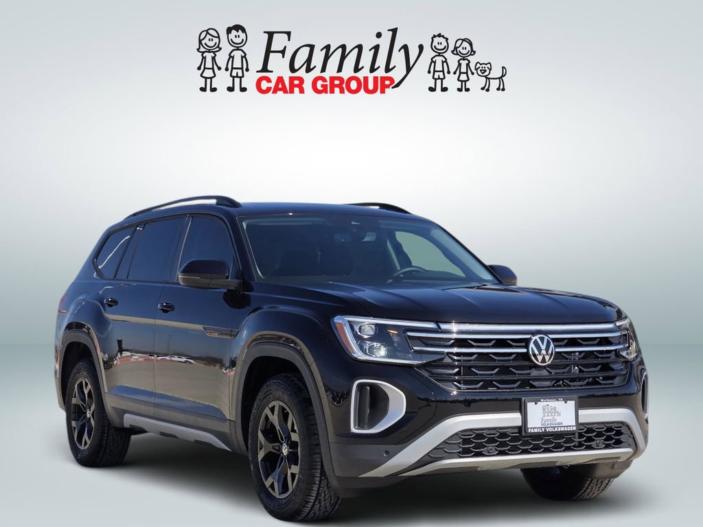 New 2026 Volkswagen Atlas Peak Edition image 2