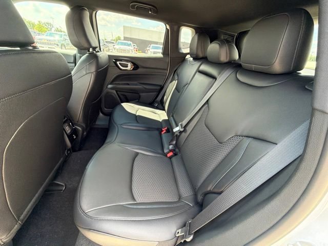 New 2026 Jeep Compass Latitude AWD/4WD image 21