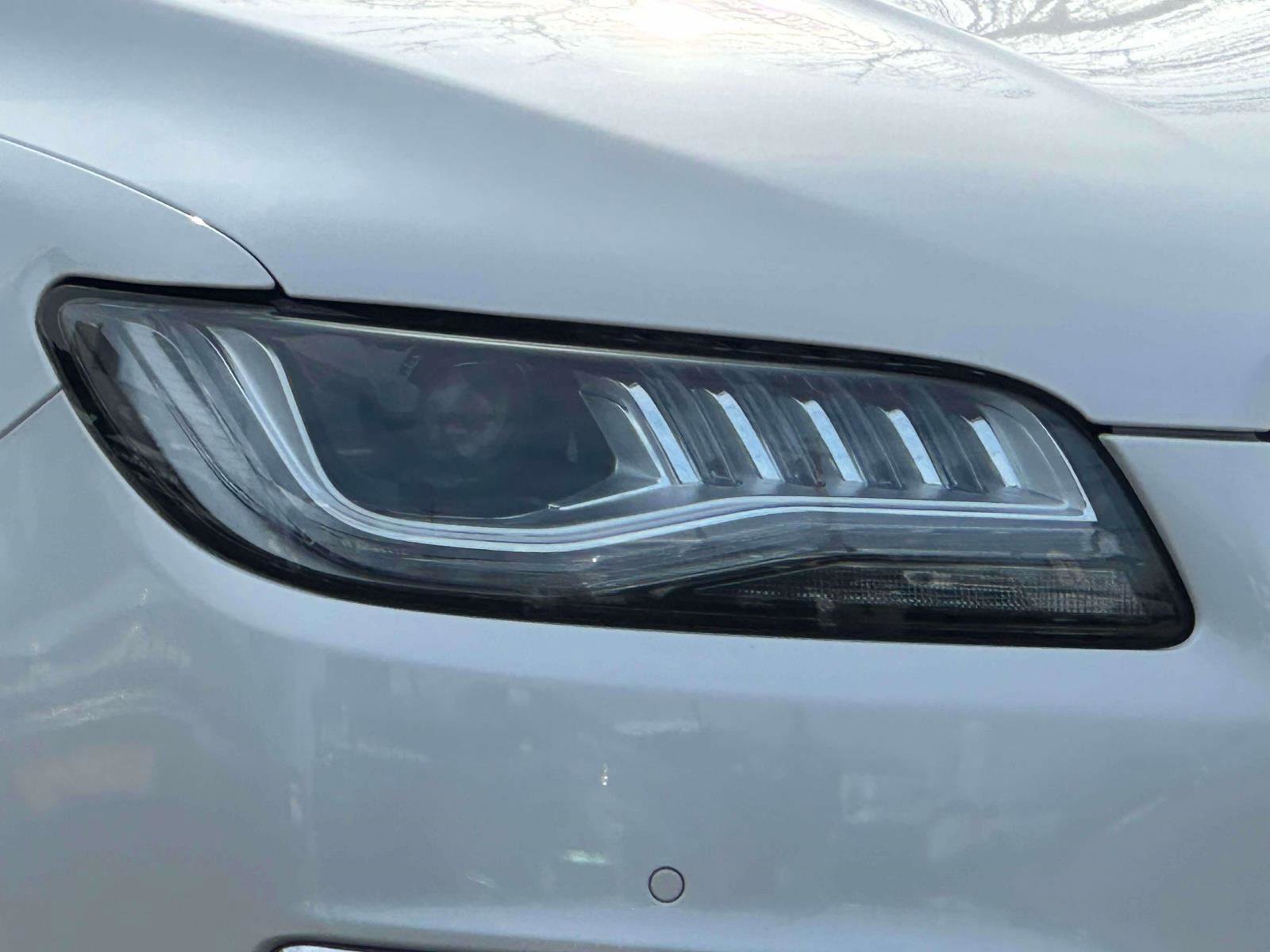 Used 2020 Lincoln MKZ Reserve w/ Elements Package image 10