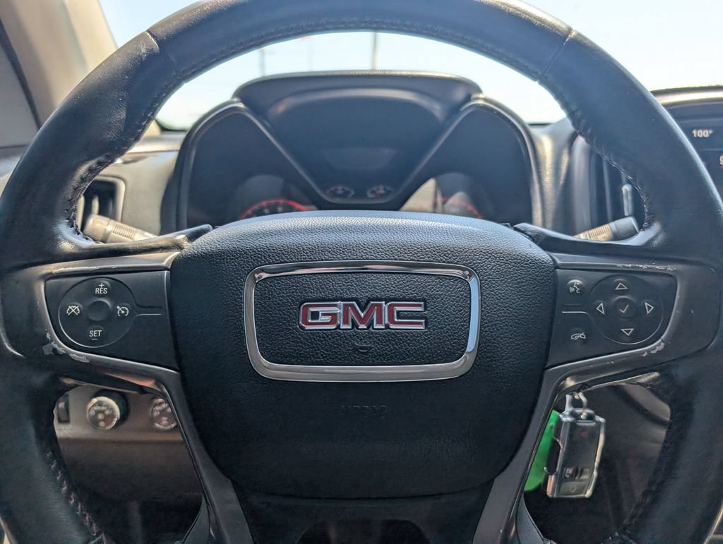 Used 2015 GMC Canyon SLE w/ All-Terrain Package AWD/4WD image 21