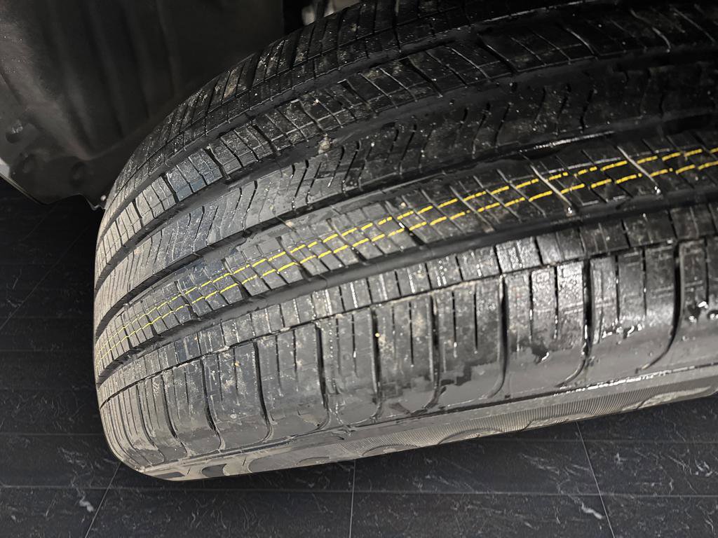 Used 2023 Ford Explorer ST-Line image 39