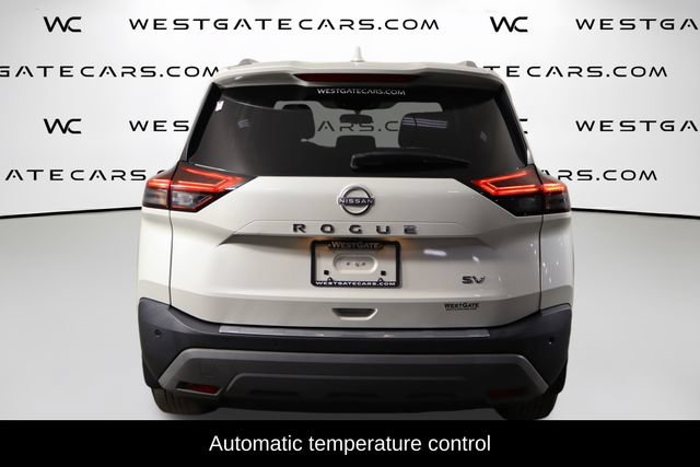 Used 2023 Nissan Rogue SV w/ SV Premium B Package FWD image 4