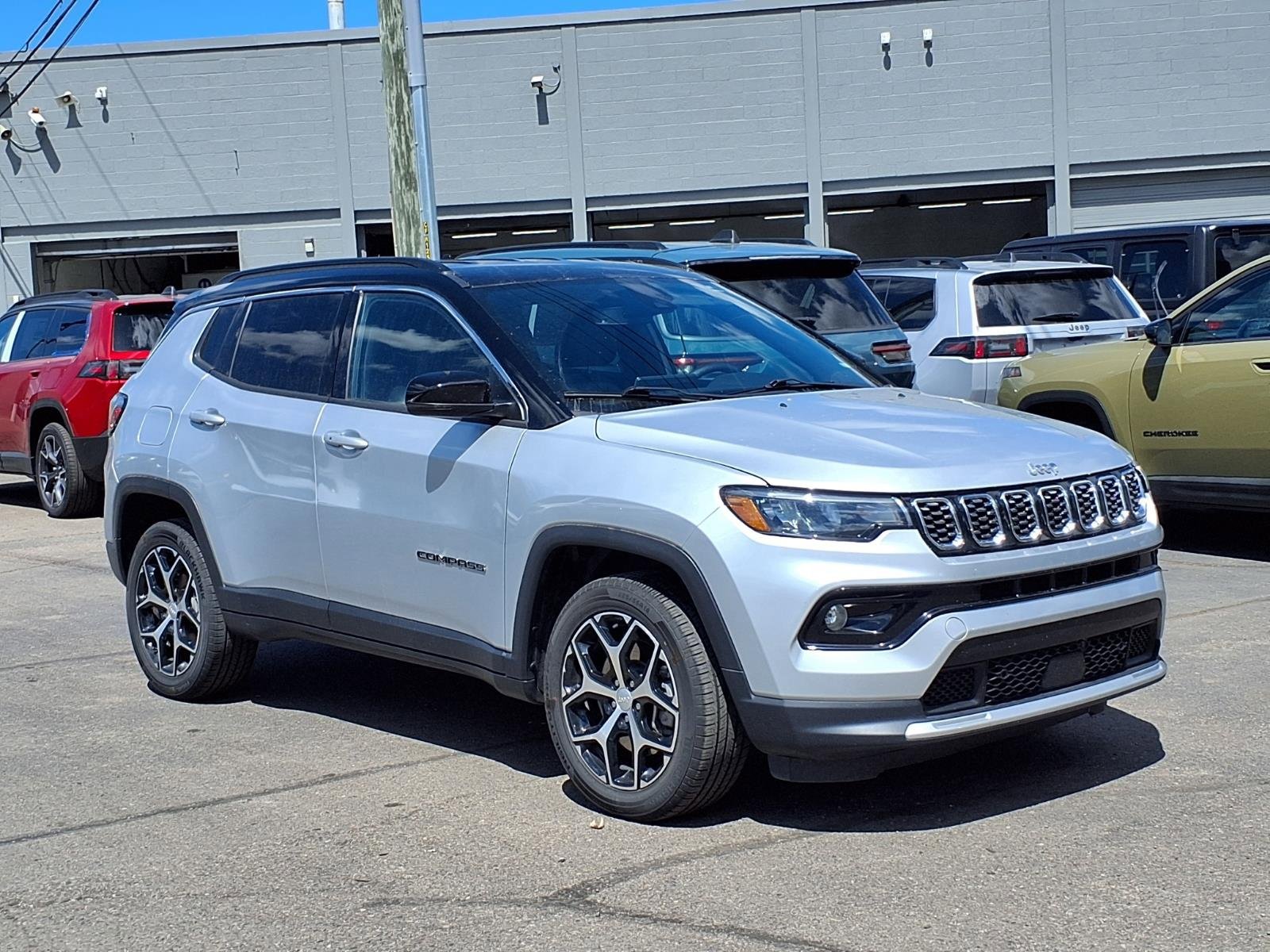 Used 2024 Jeep Compass Limited AWD/4WD image 1