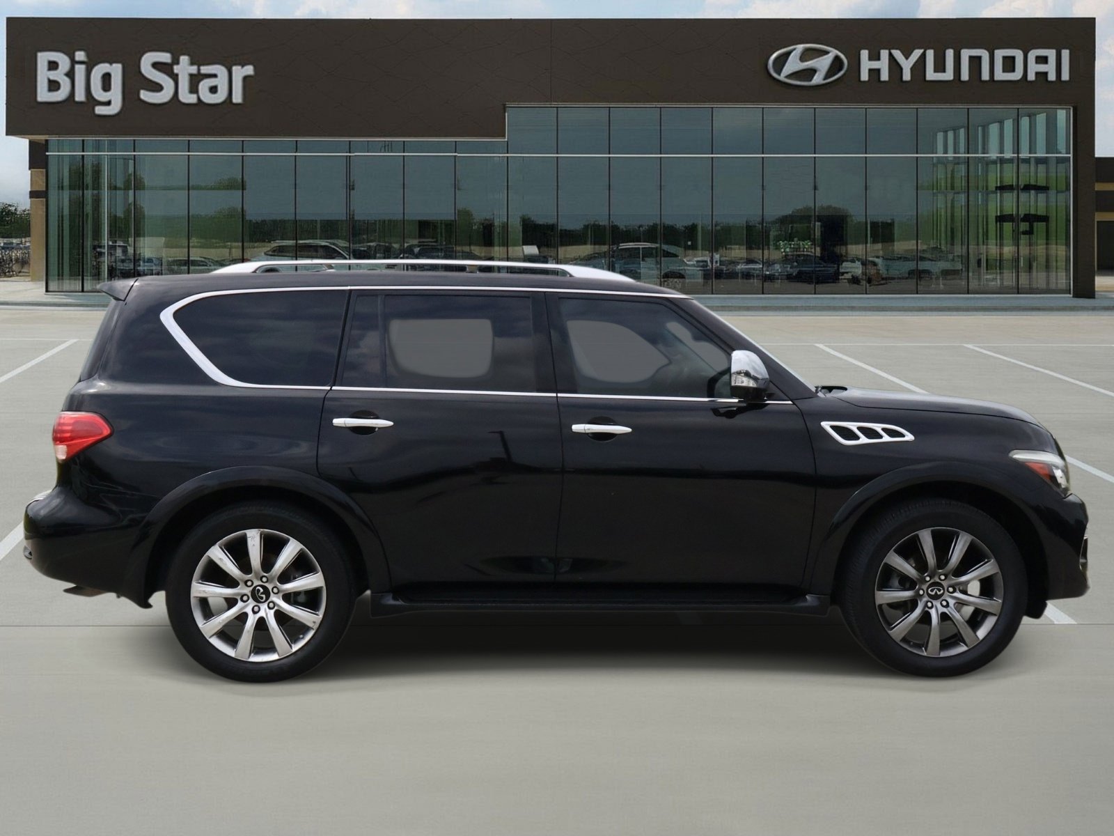 Used 2017 INFINITI QX80 Signature Edition RWD image 5