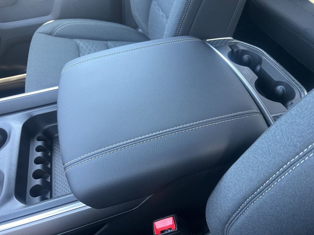 New 2026 RAM 1500 4x4 Crew Cab image 42