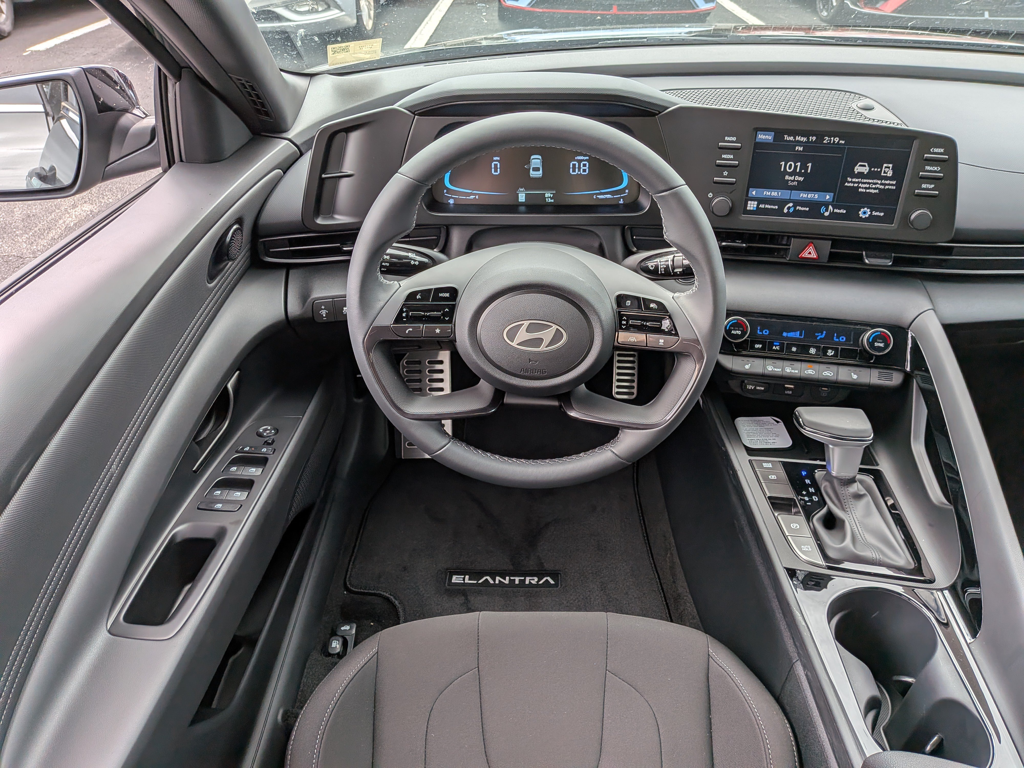 New 2026 Hyundai Elantra SEL Sport FWD image 15
