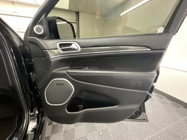 Used 2020 Jeep Grand Cherokee SRT AWD/4WD image 15