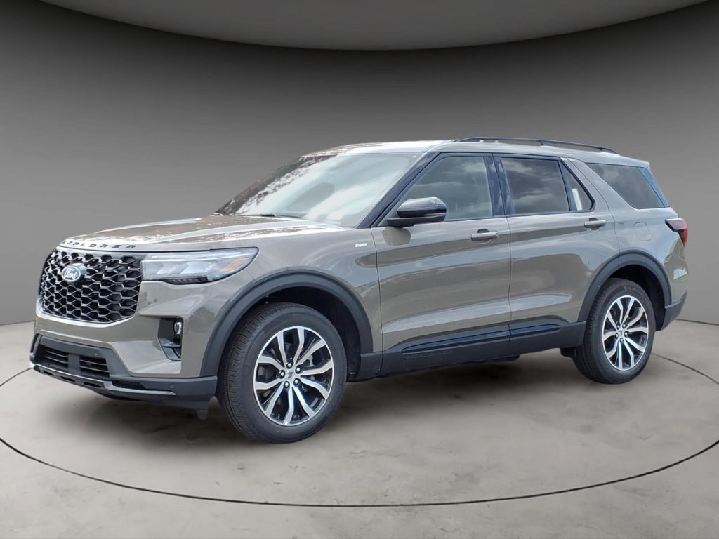 New 2027 Ford Explorer ST-Line AWD/4WD image 1