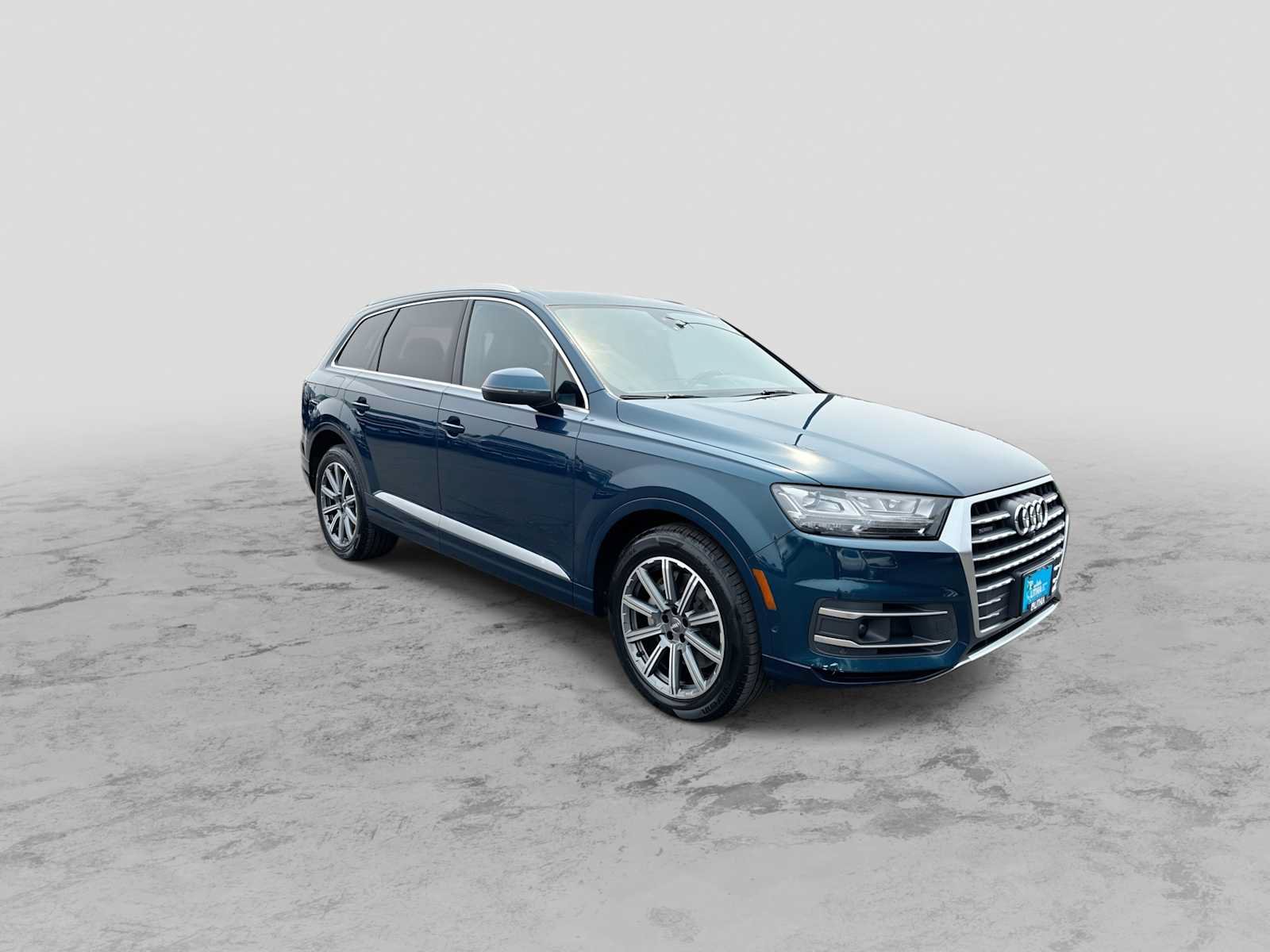 Used 2019 Audi Q7 3.0T Premium Plus w/ Premium Plus Package AWD/4WD image 2