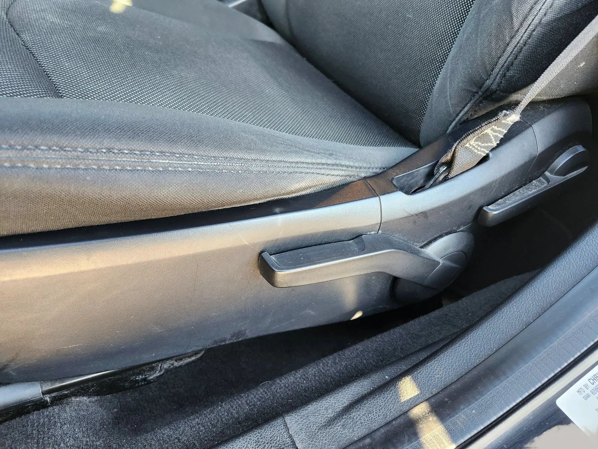 Used 2012 Dodge Avenger SE FWD image 13