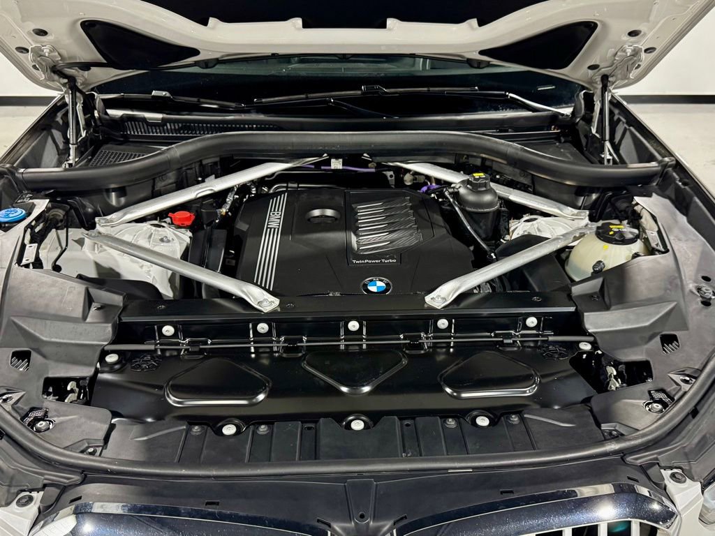 Used 2023 BMW X5 xDrive40i w/ Premium Package image 15