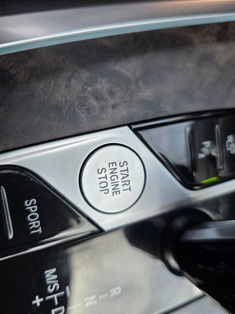 Used 2023 BMW X5 sDrive40i w/ Climate Comfort Package image 40