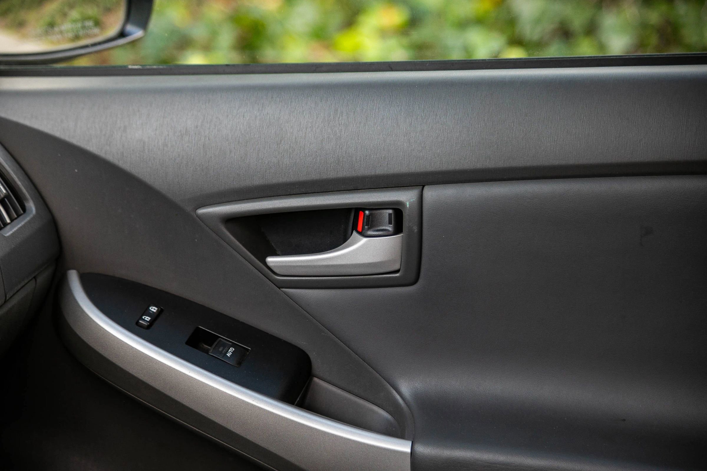 Used 2011 Toyota Prius Four w/ Solar Roof Pkg image 28