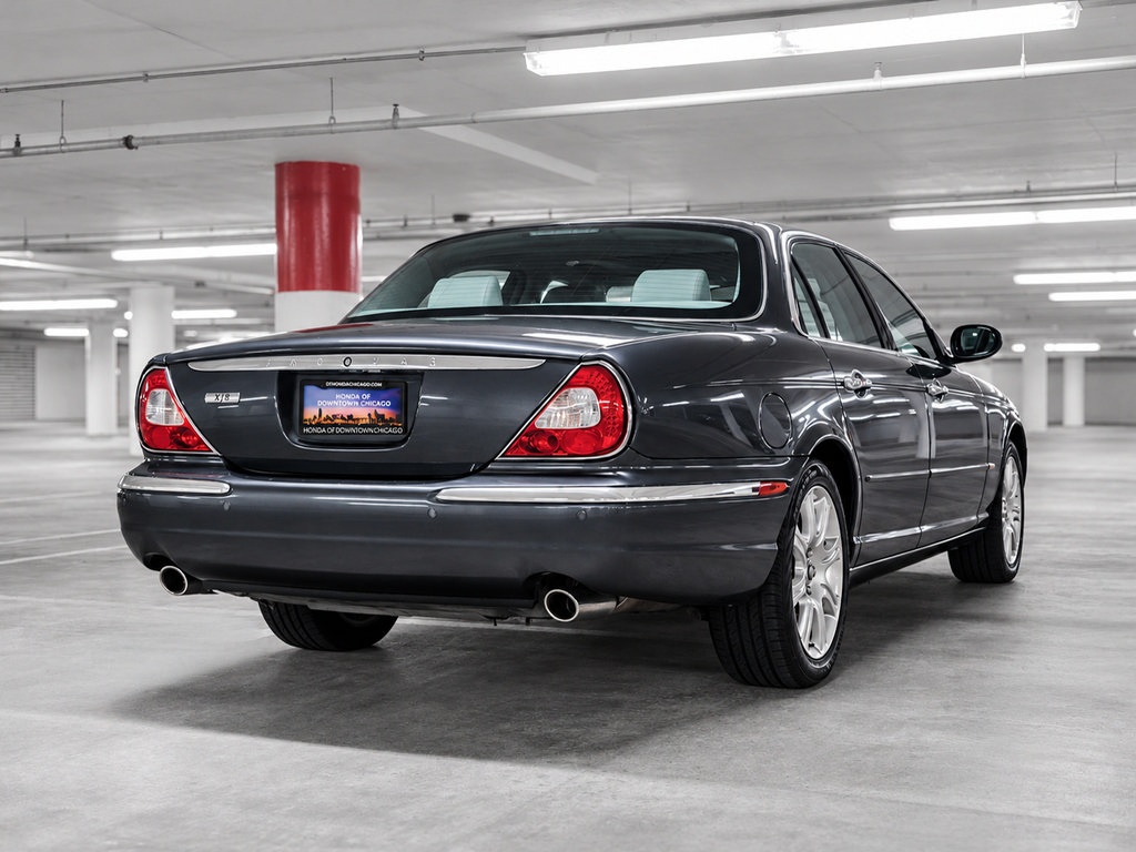 Used 2004 Jaguar XJ8 RWD image 6