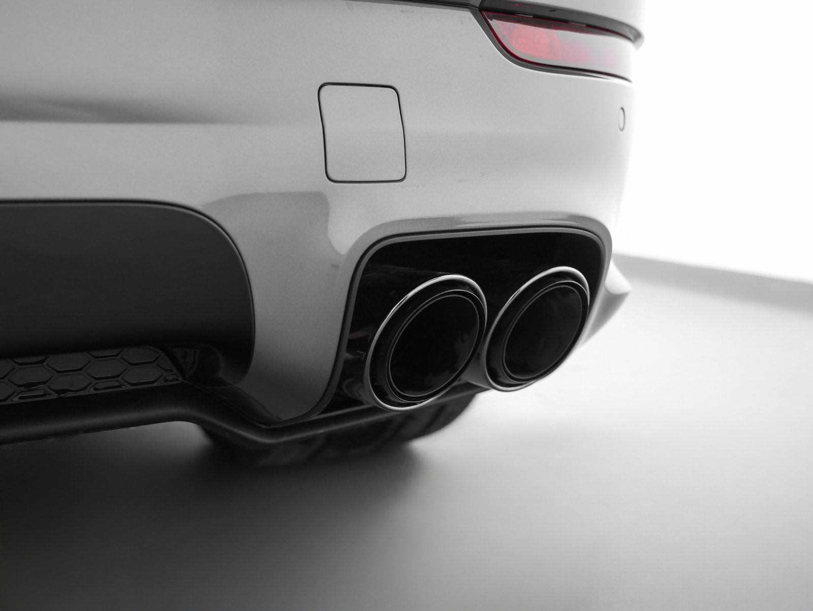 New 2026 Porsche Cayenne GTS AWD/4WD image 18