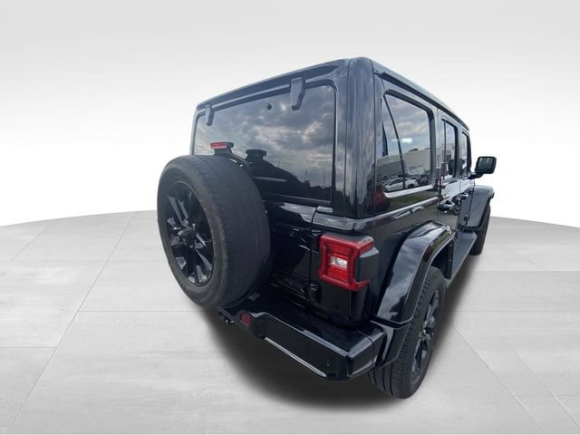 Used 2021 Jeep Wrangler Unlimited Sahara AWD/4WD image 9