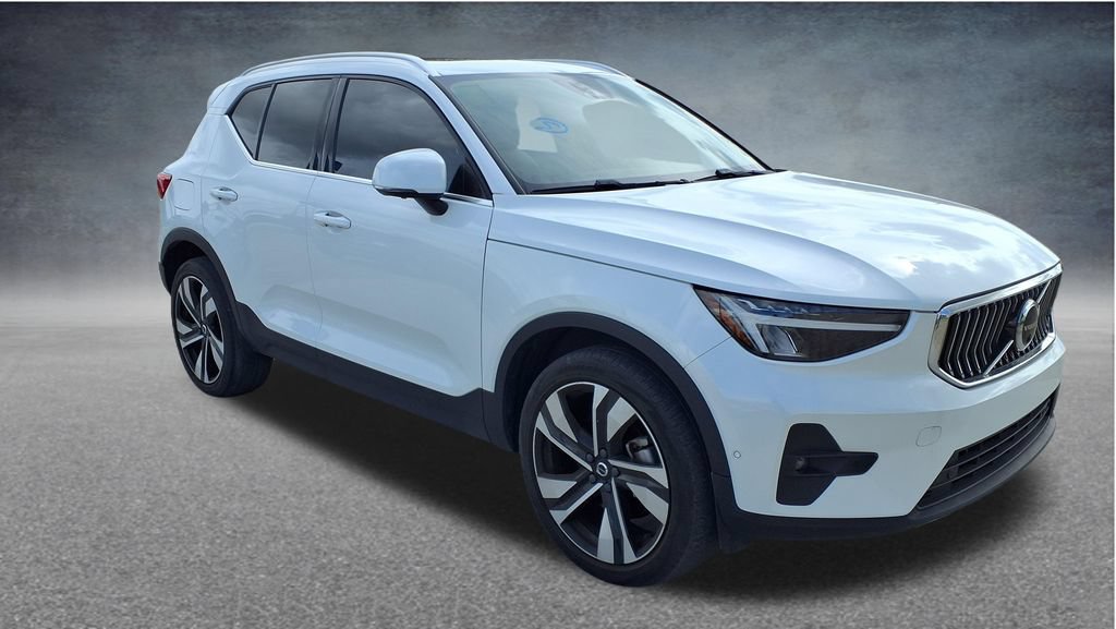 Used 2023 Volvo XC40 B5 Ultimate w/ Protection Package Premier AWD/4WD image 12