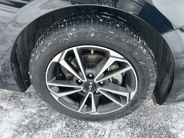 Used 2024 Kia Forte LXS image 44