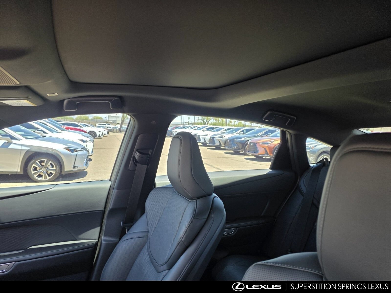 New 2026 Lexus ES 350e FWD image 14