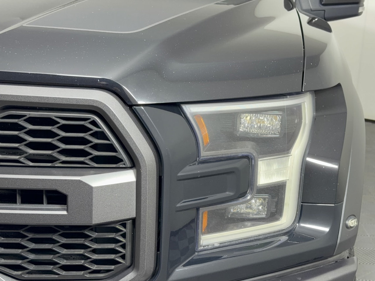 Used 2017 Ford F150 Raptor w/ Equipment Group 802A Luxury AWD/4WD image 14