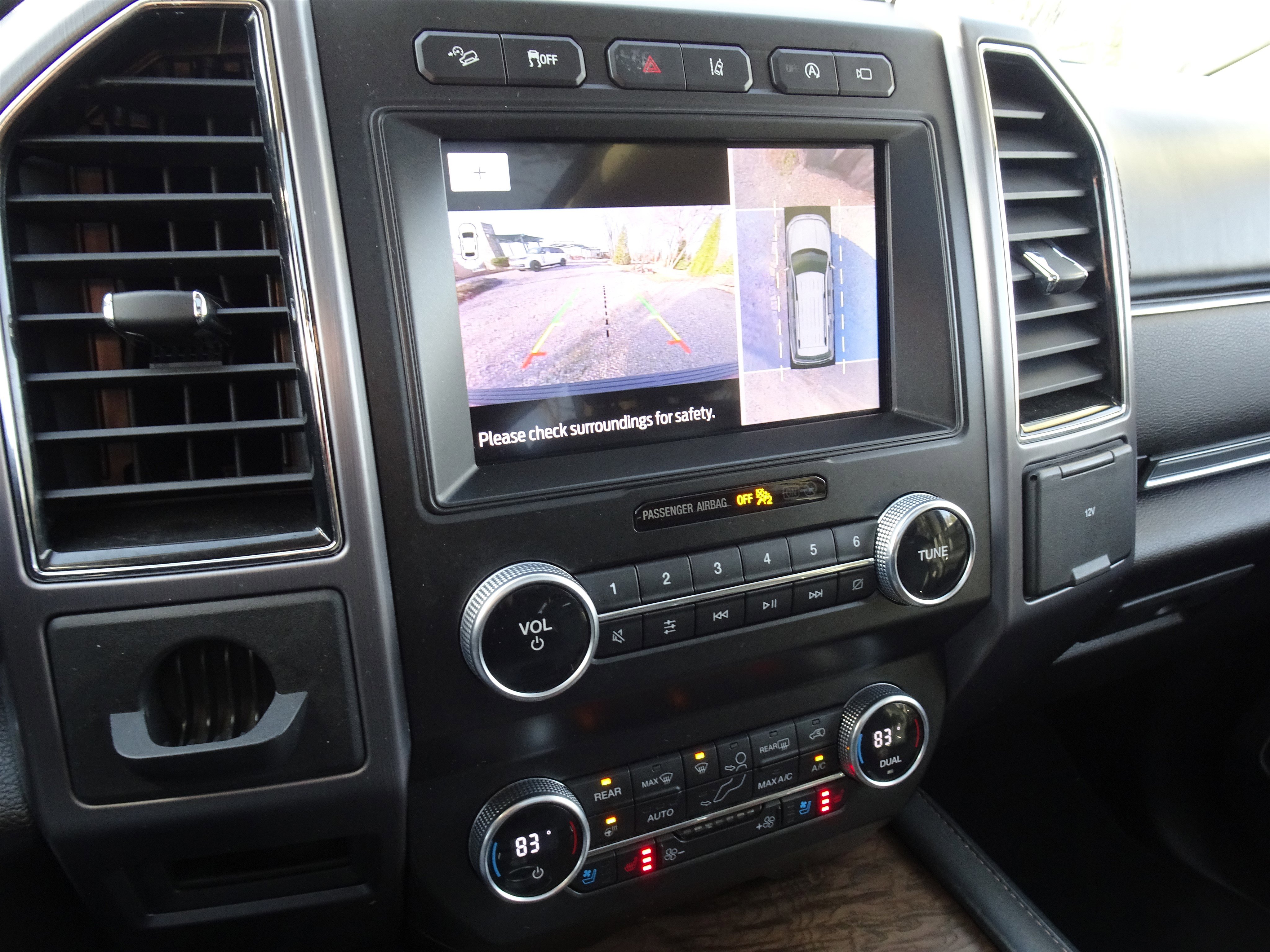 Used 2021 Ford Expedition Max Platinum image 3