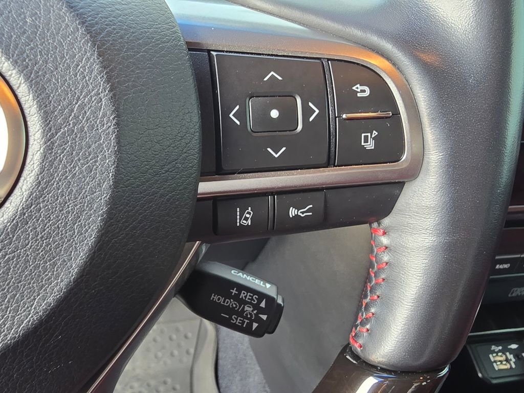 Used 2022 Lexus GX 460 Premium w/ Accessory Package AWD/4WD image 24