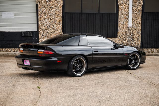 Used 2002 Chevrolet Camaro Z28 w/ SS Performance/Appearance Pkg RWD image 43