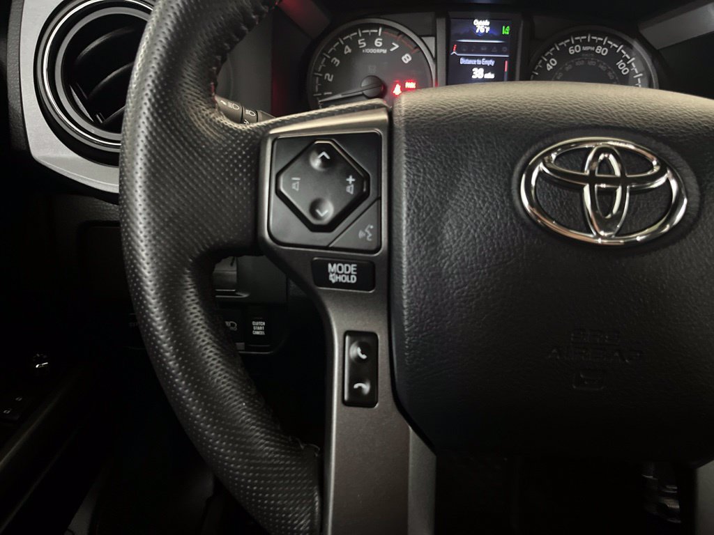 Used 2018 Toyota Tacoma TRD Off-Road AWD/4WD image 57