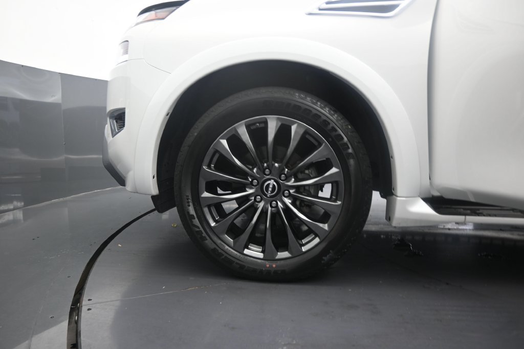 Used 2023 Nissan Armada Platinum w/ Captain's Chairs Package RWD image 14