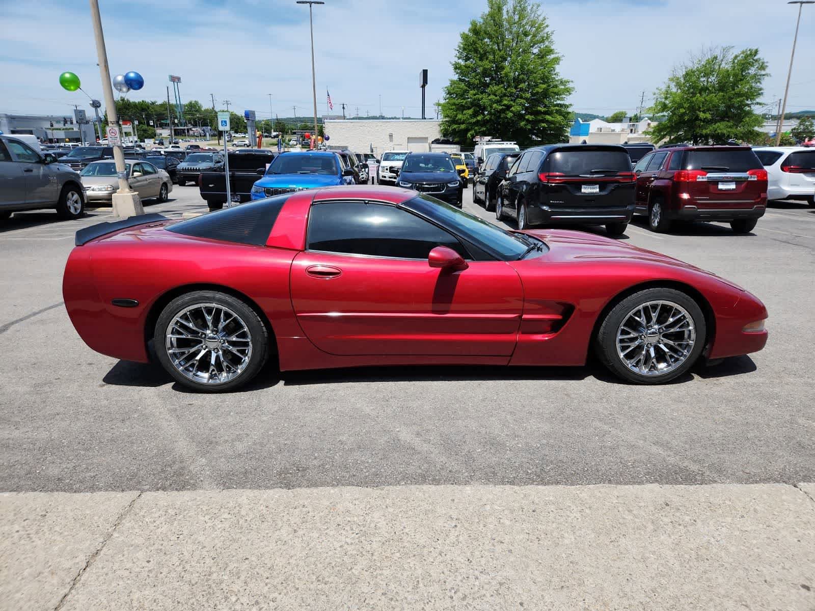 Used 2001 Chevrolet Corvette Coupe w/ Preferred Equipment Group2 RWD image 6