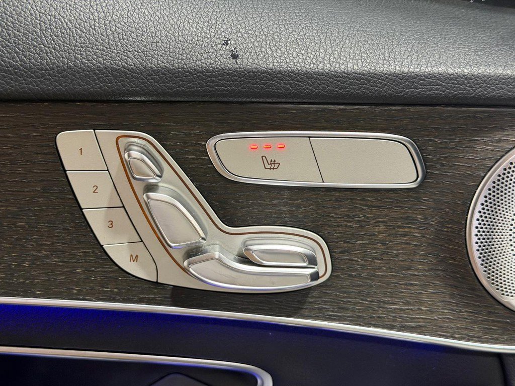 Used 2019 Mercedes-Benz C 300 4MATIC Sedan image 15