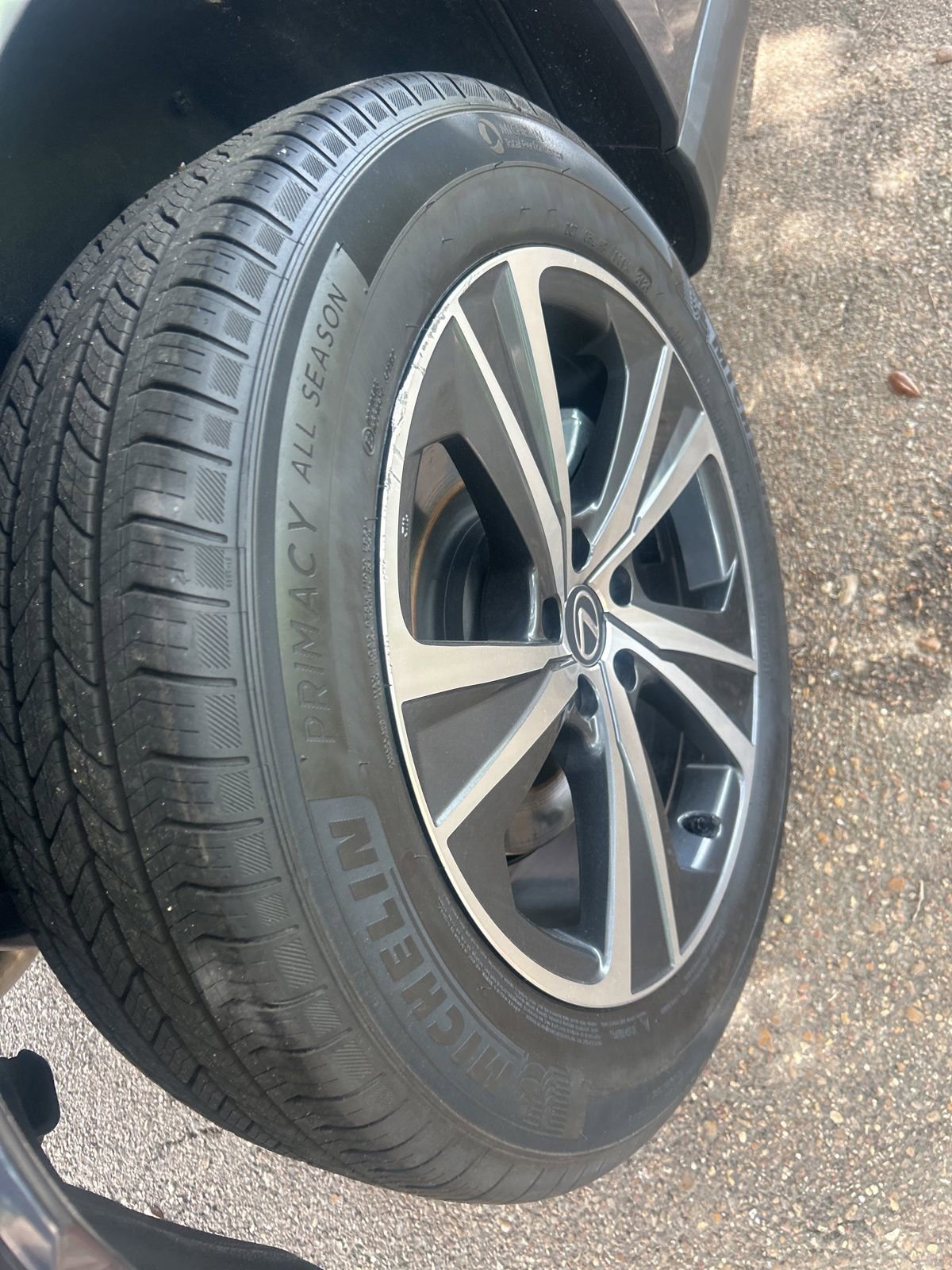 Used 2025 Lexus RX 350 FWD w/ Technology Package image 8